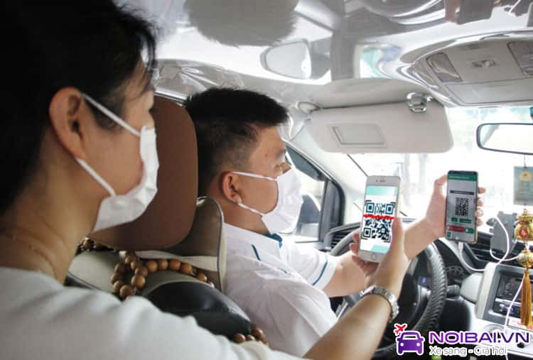 Vì sao đặt xe chiều về từ Nội Bài đắt hơn chiều đi?