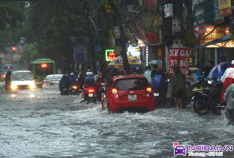 Nên bật đèn khi trời mưa to, ngay cả vào ban ngày